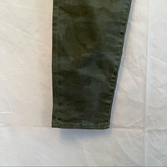 Social Standard by Sanctuary Skinny Jean in Prosperity Camo - Picture 4 of 14